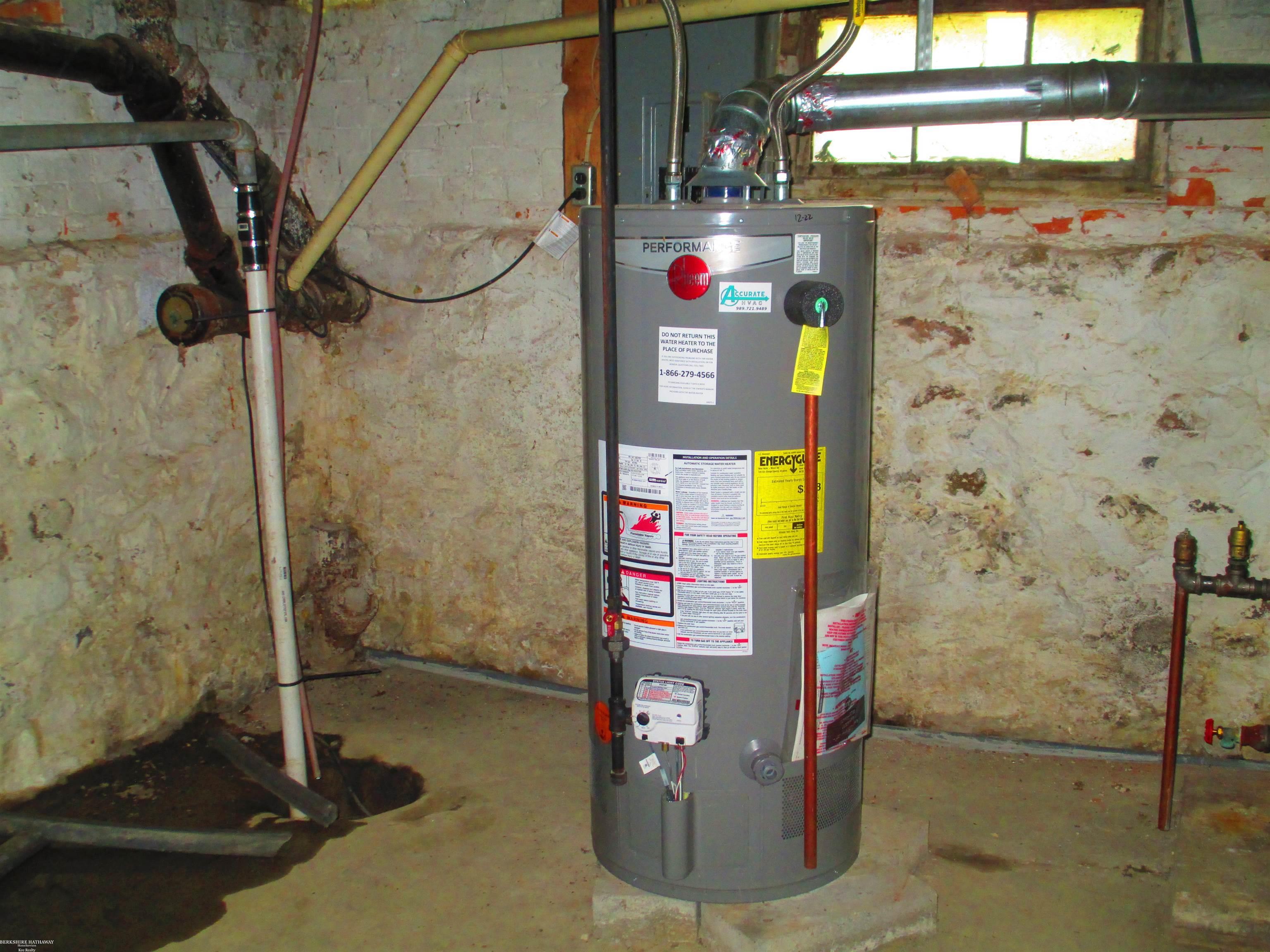 Owosso, Michigan 48867, United States, 4 Bedrooms Bedrooms, ,2 BathroomsBathrooms,Residential,Active,114600