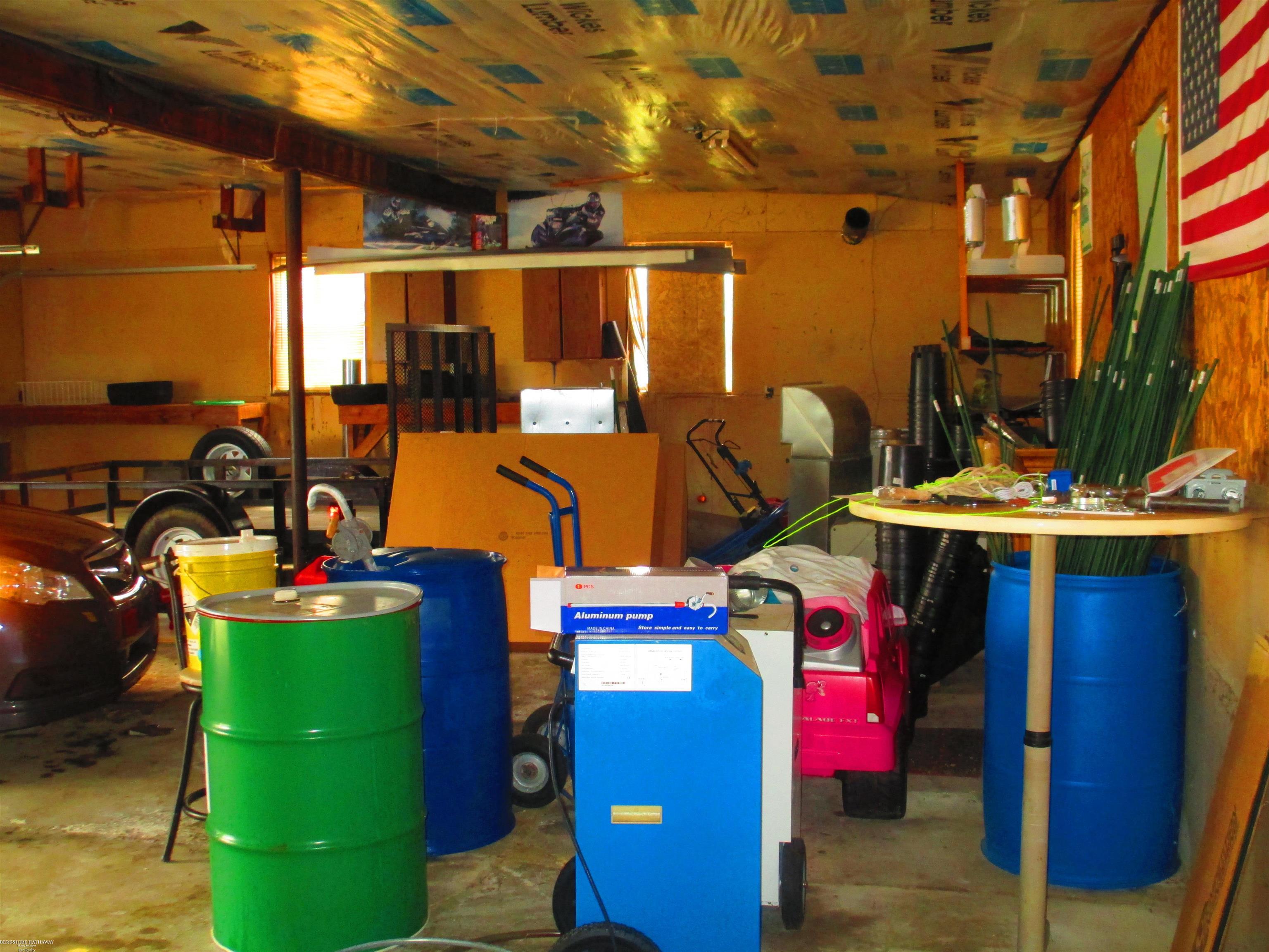 Owosso, Michigan 48867, United States, 4 Bedrooms Bedrooms, ,2 BathroomsBathrooms,Residential,Active,114600