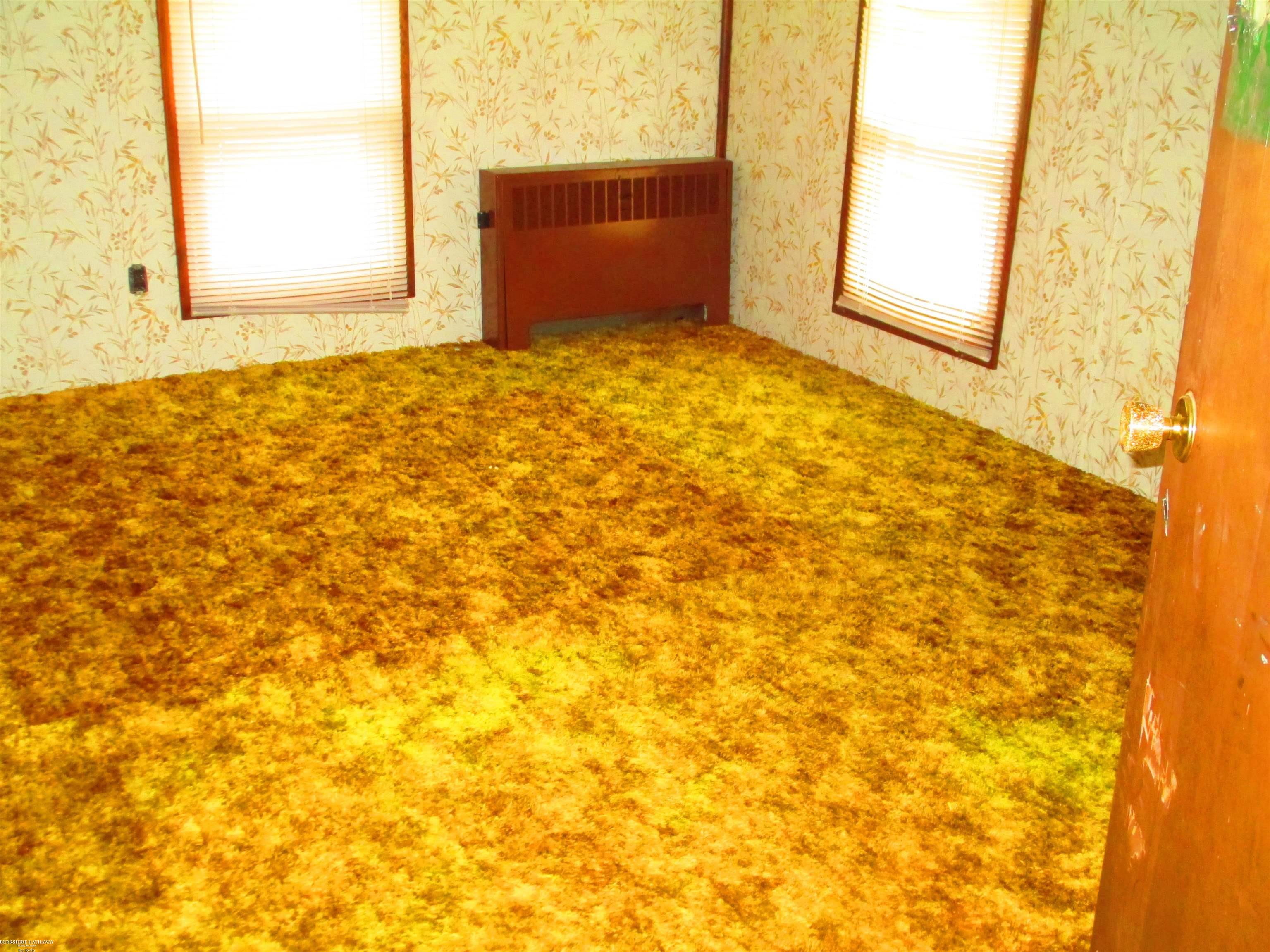 Owosso, Michigan 48867, United States, 4 Bedrooms Bedrooms, ,2 BathroomsBathrooms,Residential,Active,114600