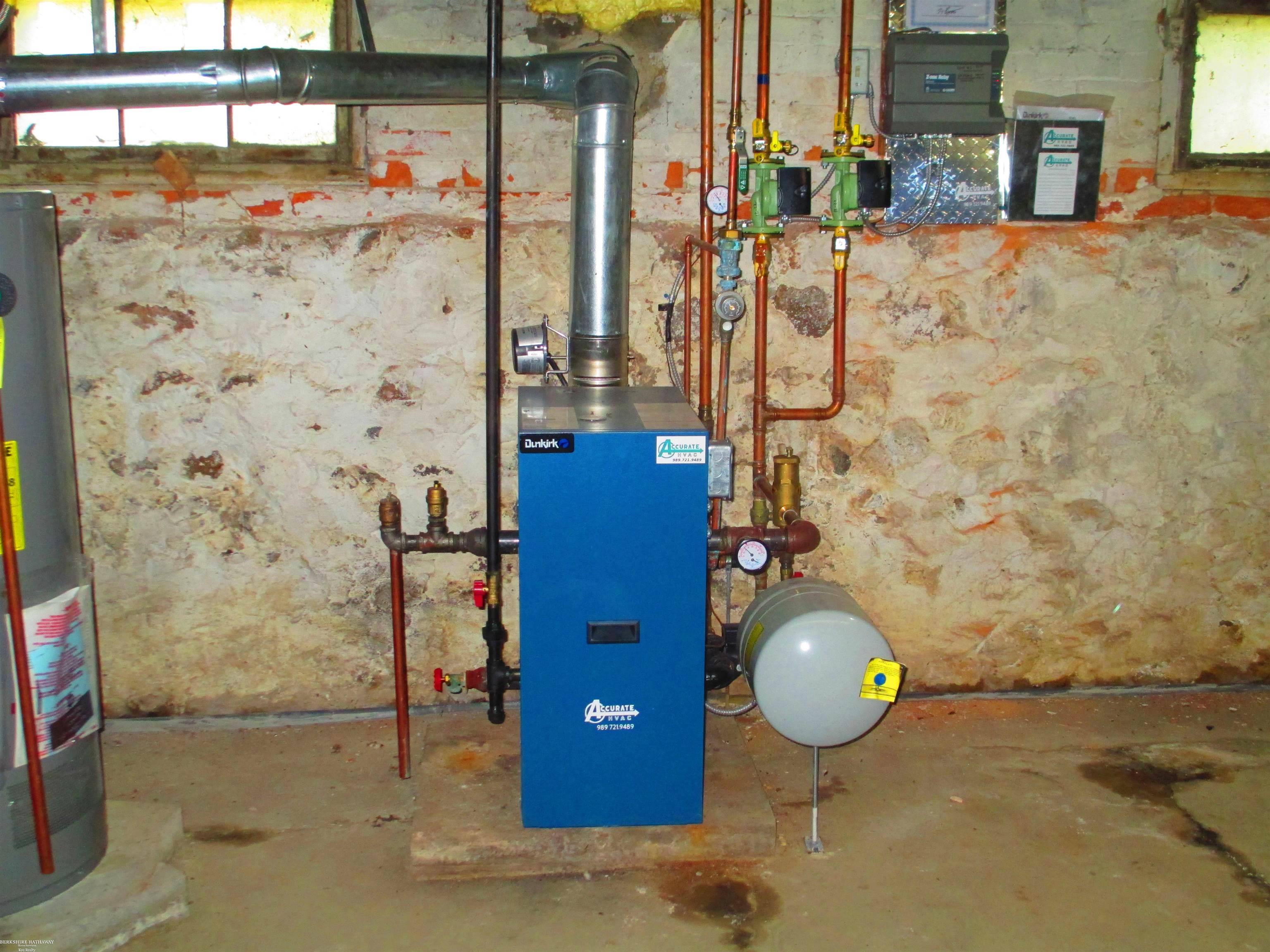 Owosso, Michigan 48867, United States, 4 Bedrooms Bedrooms, ,2 BathroomsBathrooms,Residential,Active,114600