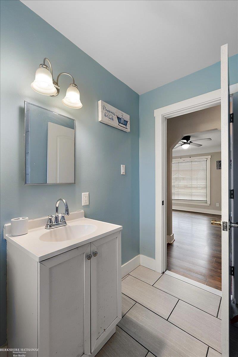 Roseville, Michigan 48066, United States, 3 Bedrooms Bedrooms, ,1 BathroomBathrooms,Residential,Active,95235