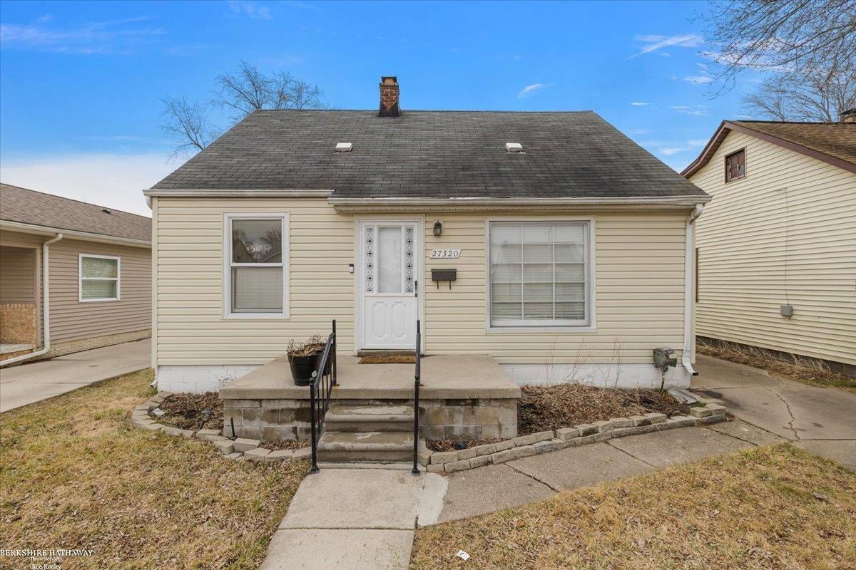 Roseville, Michigan 48066, United States, 3 Bedrooms Bedrooms, ,1 BathroomBathrooms,Residential,Active,95235