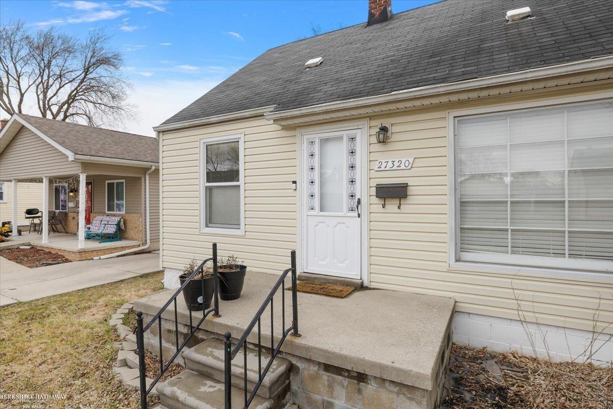 Roseville, Michigan 48066, United States, 3 Bedrooms Bedrooms, ,1 BathroomBathrooms,Residential,Active,95235