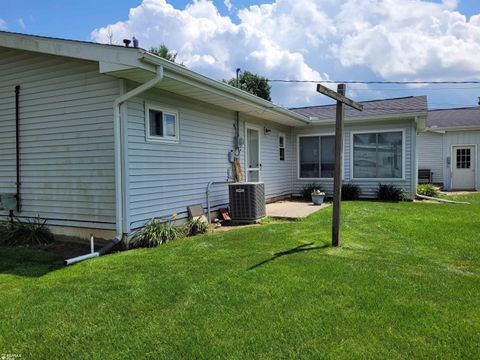 A home in Lapeer