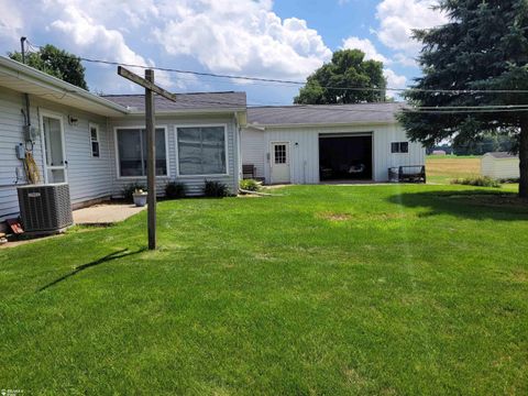 A home in Lapeer