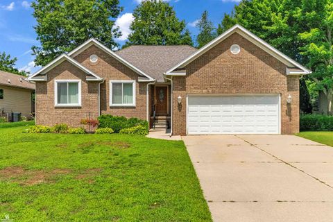 A home in Fort Gratiot