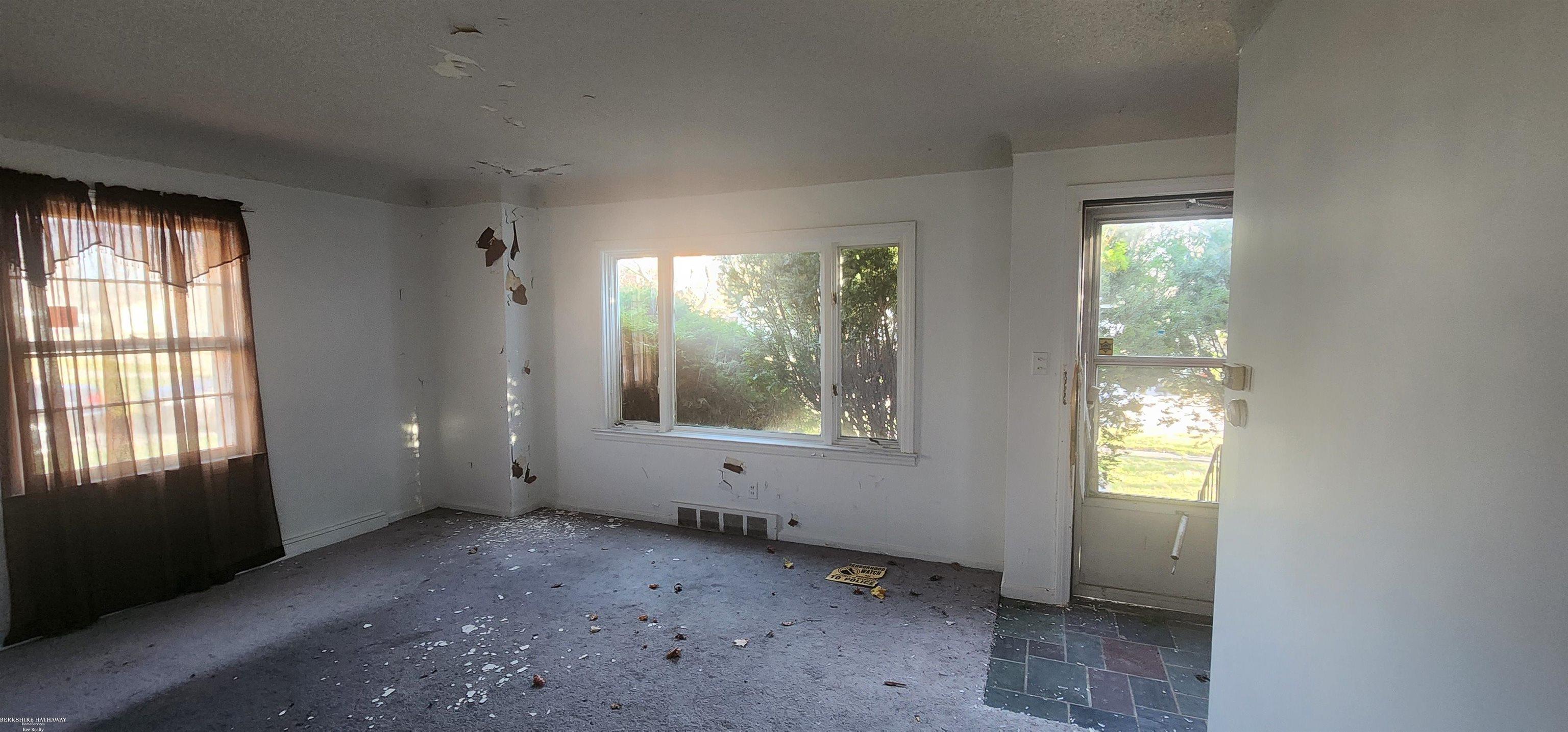 Flint, Michigan 48504, United States, 3 Bedrooms Bedrooms, ,2 BathroomsBathrooms,Residential,Active,105554