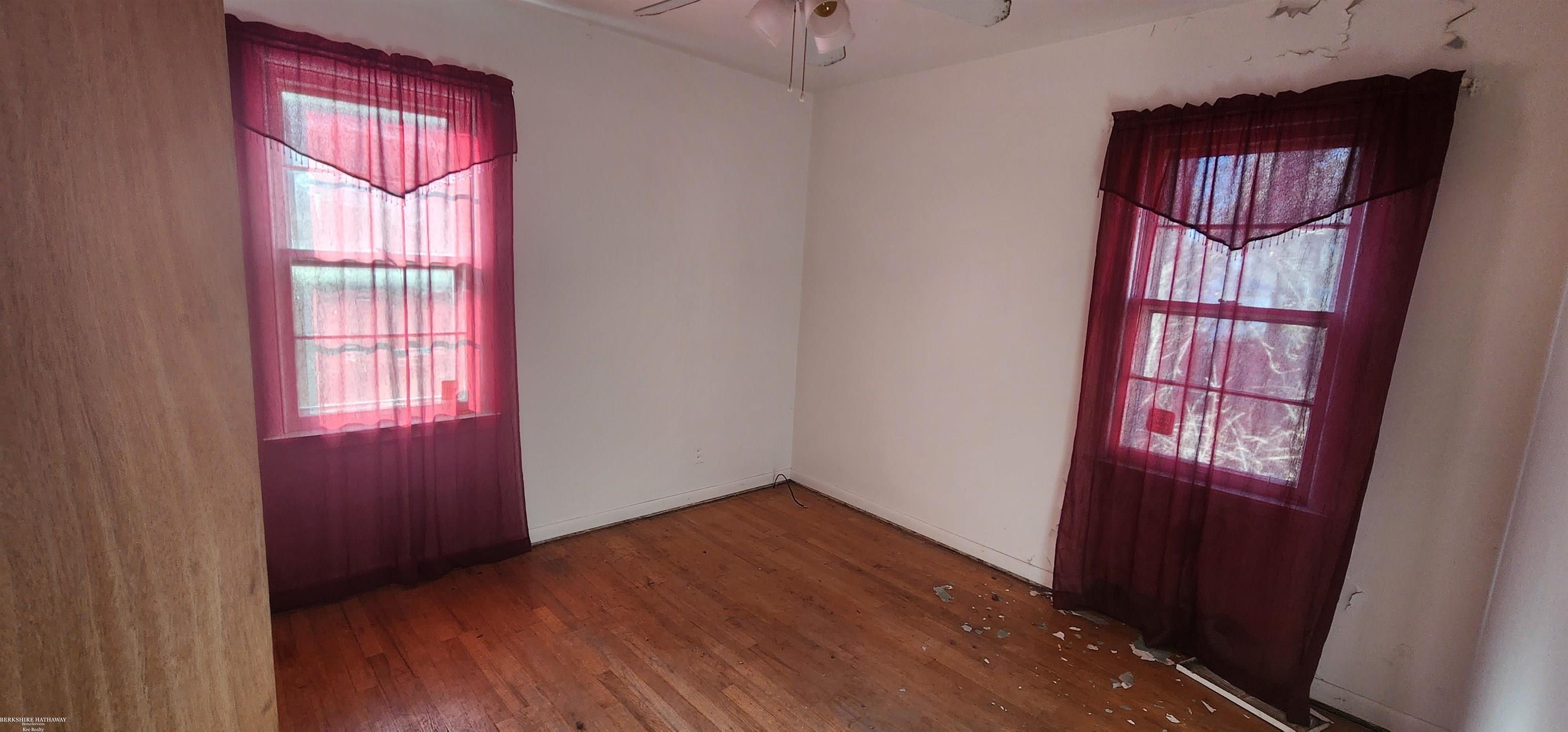 Flint, Michigan 48504, United States, 3 Bedrooms Bedrooms, ,2 BathroomsBathrooms,Residential,Active,105554