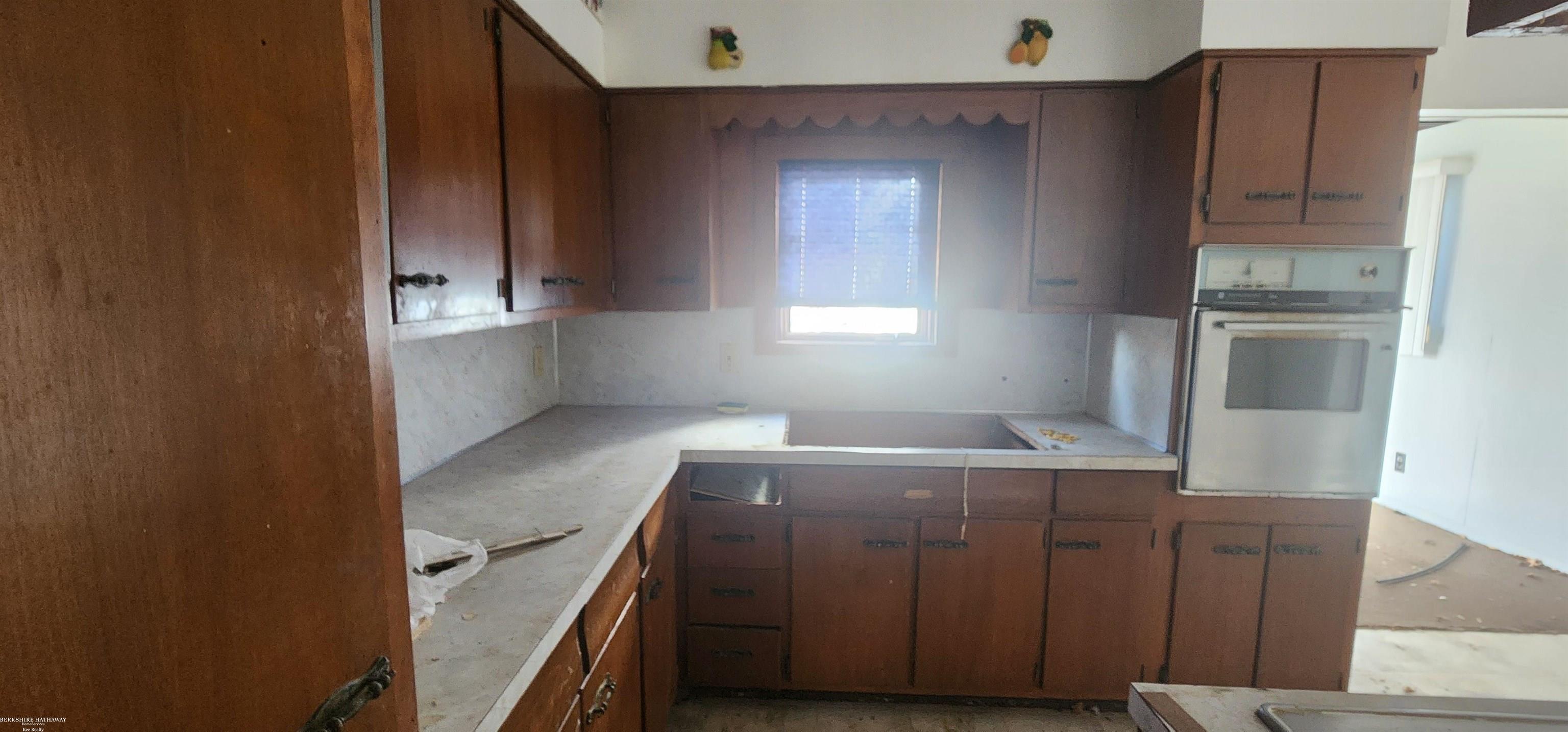 Flint, Michigan 48504, United States, 3 Bedrooms Bedrooms, ,2 BathroomsBathrooms,Residential,Active,105554