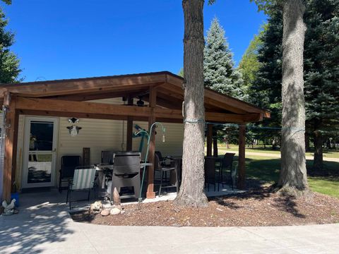 A home in Saint Helen