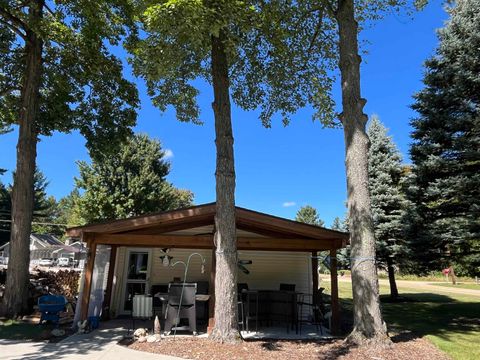 A home in Saint Helen