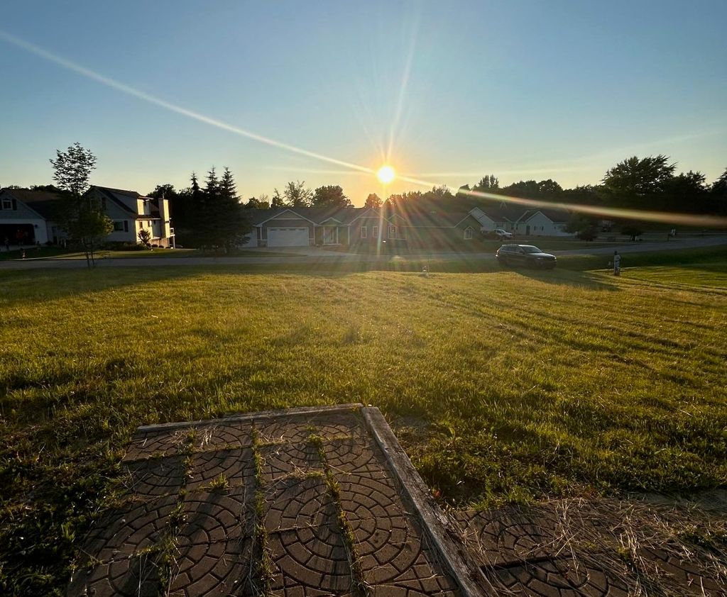 Photo of 1692 Manchester Way, Gladwin, MI 48624 (MLS # 50180355)