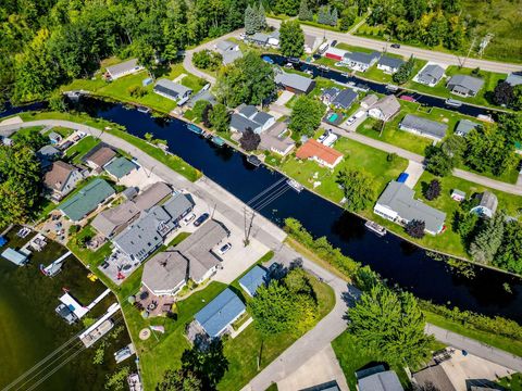 A home in Houghton Lake