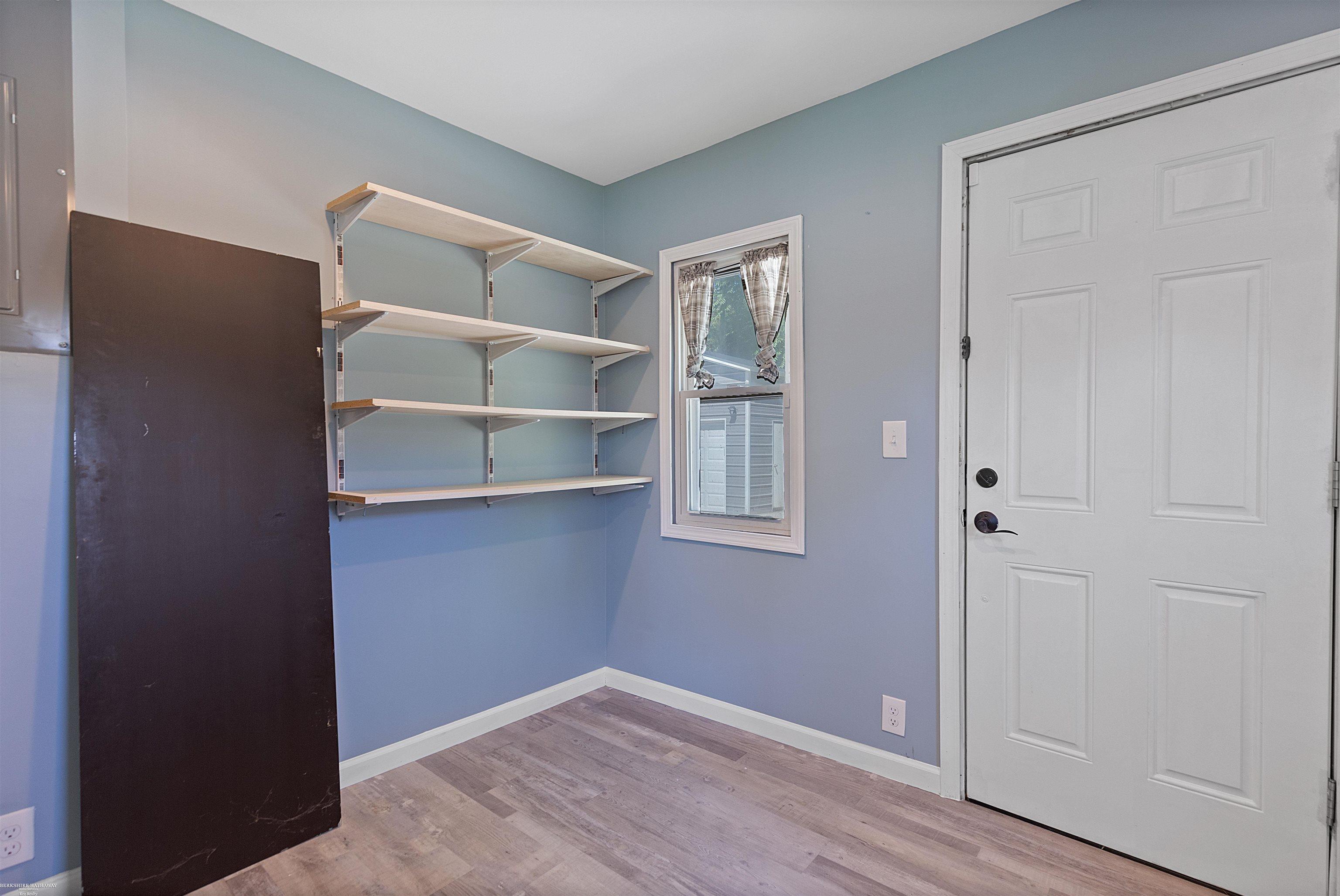 Algonac, Michigan 48001, United States, 3 Bedrooms Bedrooms, ,3 BathroomsBathrooms,Residential,Active,103932