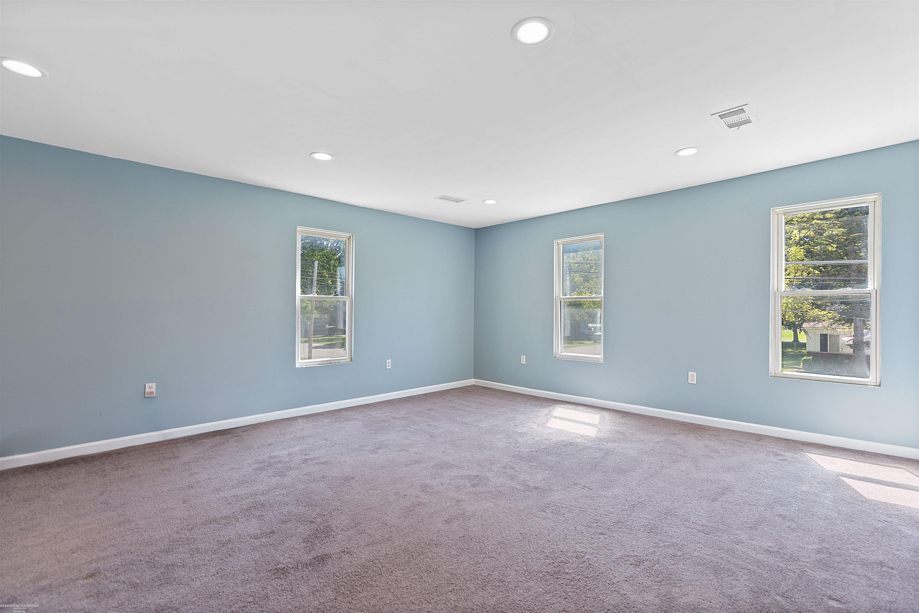 Algonac, Michigan 48001, United States, 3 Bedrooms Bedrooms, ,3 BathroomsBathrooms,Residential,Active,103932