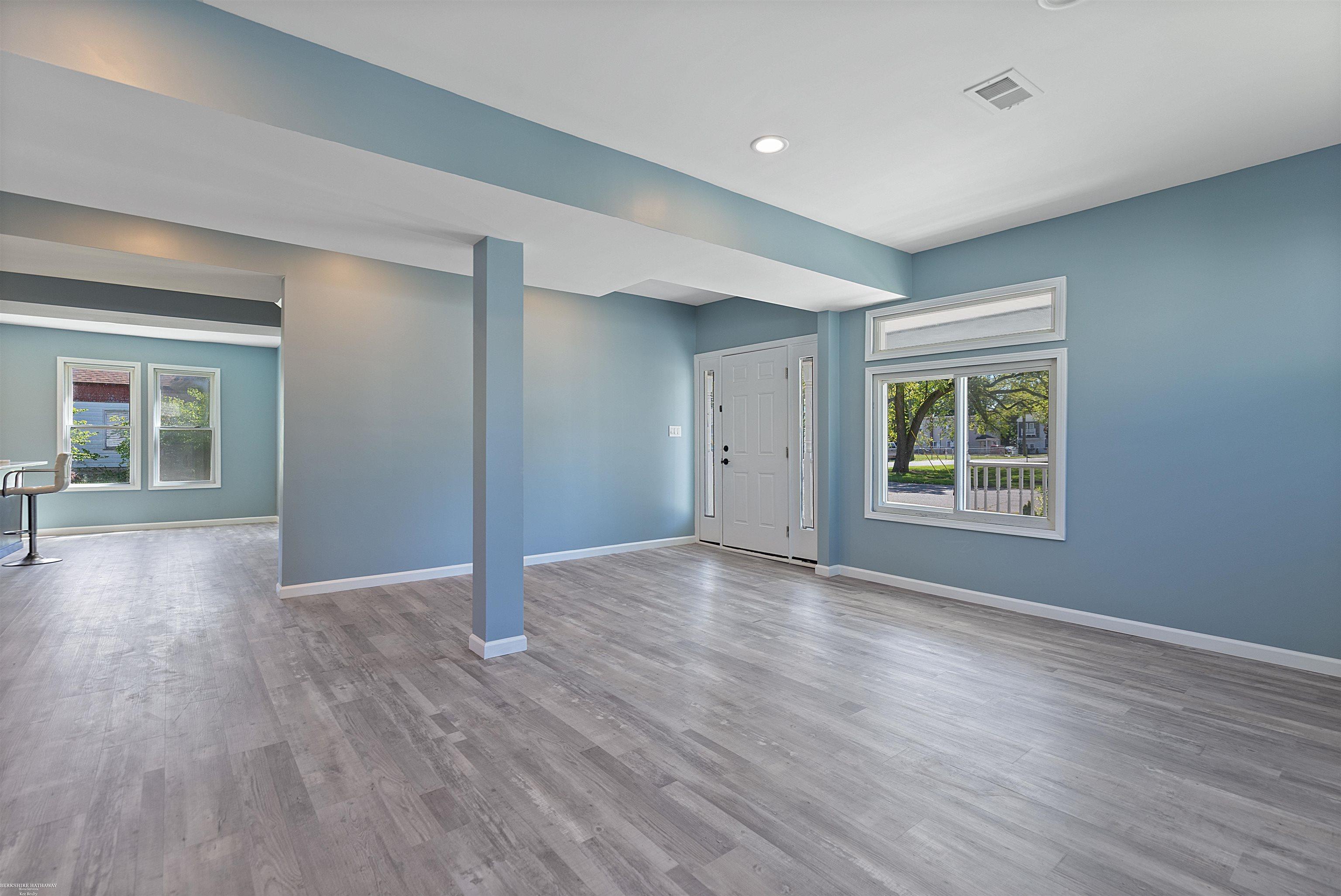 Algonac, Michigan 48001, United States, 3 Bedrooms Bedrooms, ,3 BathroomsBathrooms,Residential,Active,103932