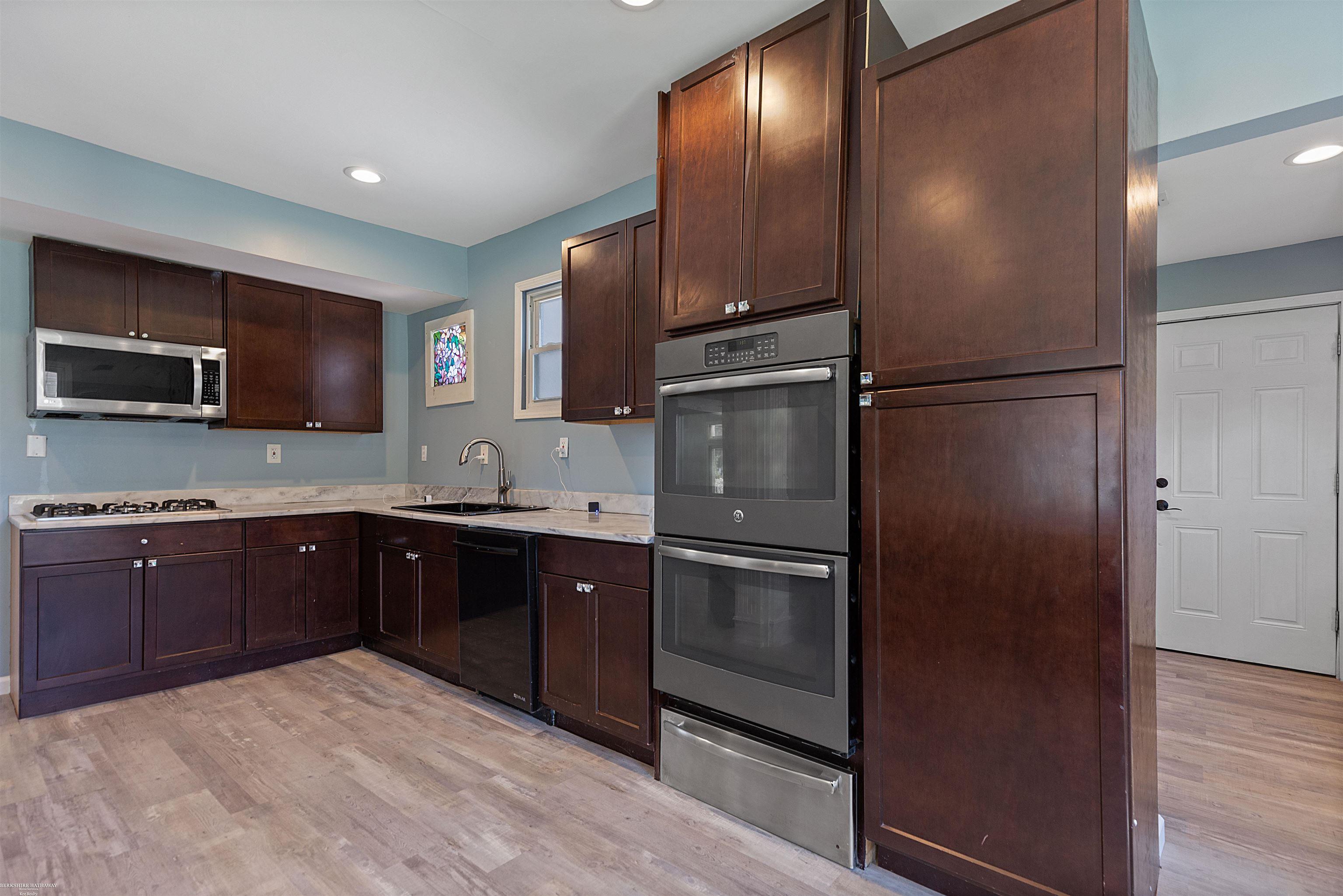 Algonac, Michigan 48001, United States, 3 Bedrooms Bedrooms, ,3 BathroomsBathrooms,Residential,Active,103932