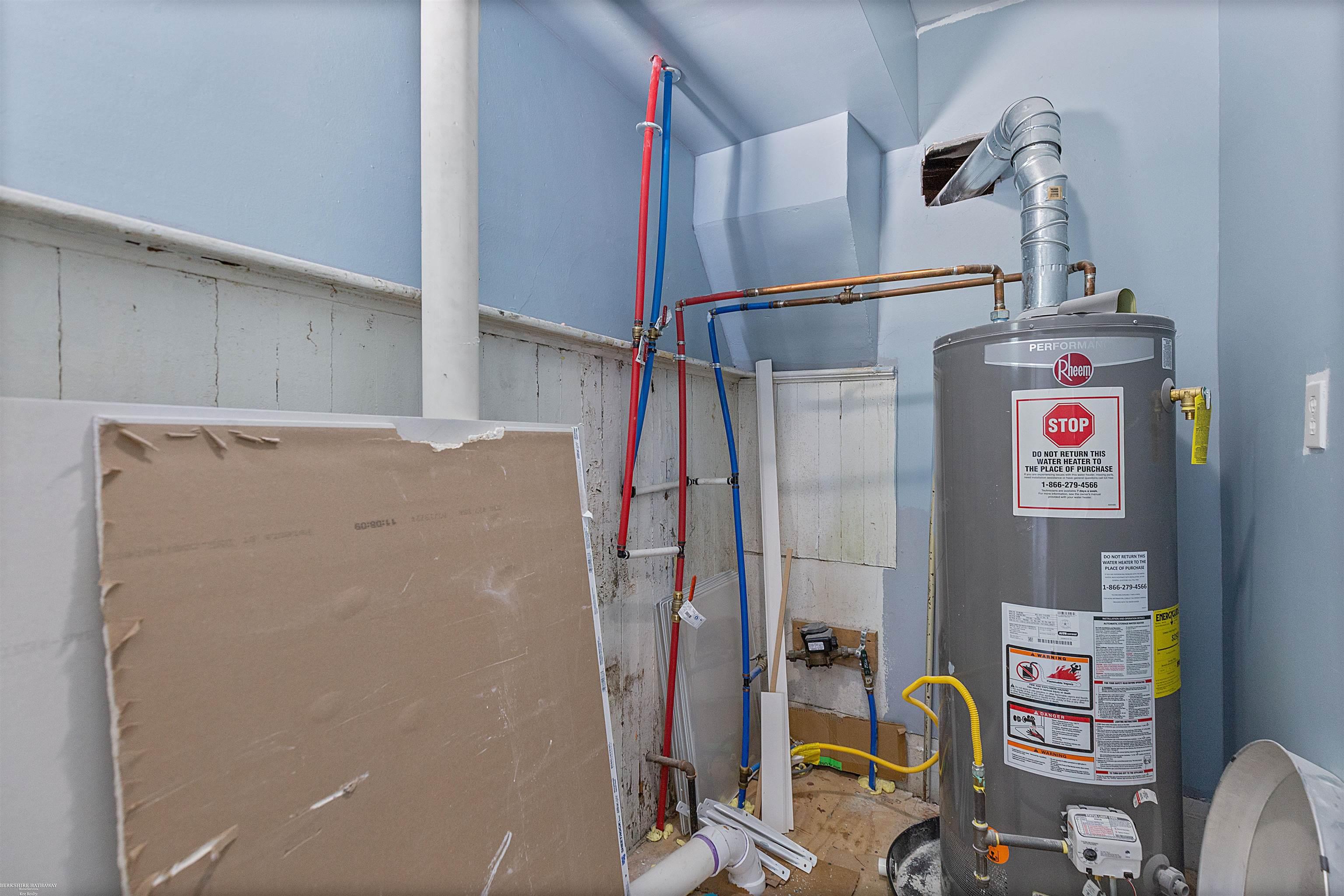 Algonac, Michigan 48001, United States, 3 Bedrooms Bedrooms, ,3 BathroomsBathrooms,Residential,Active,103932