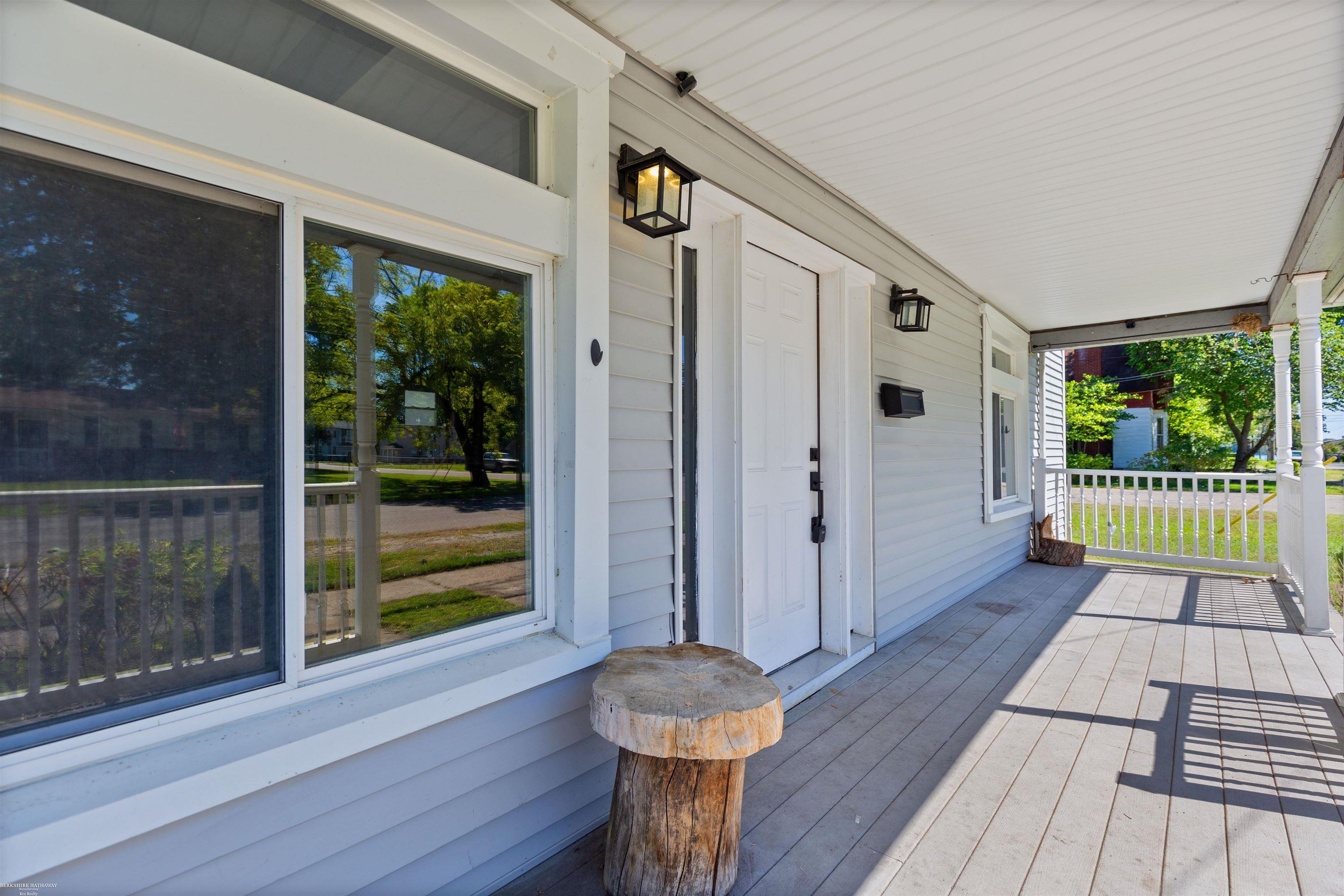 Algonac, Michigan 48001, United States, 3 Bedrooms Bedrooms, ,3 BathroomsBathrooms,Residential,Active,103932