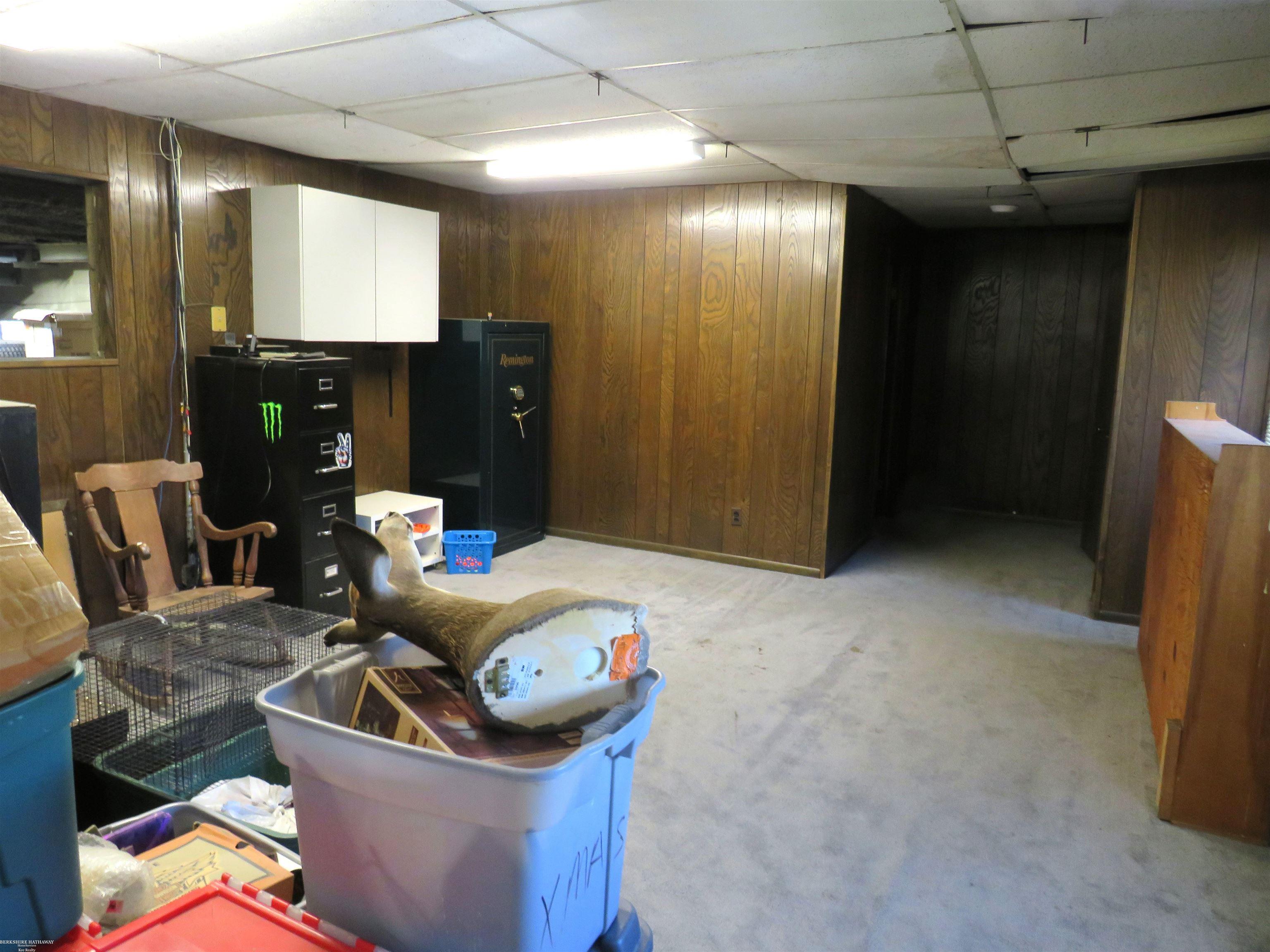 Warren, Michigan 48089, United States, ,Commercial,Pending,49007