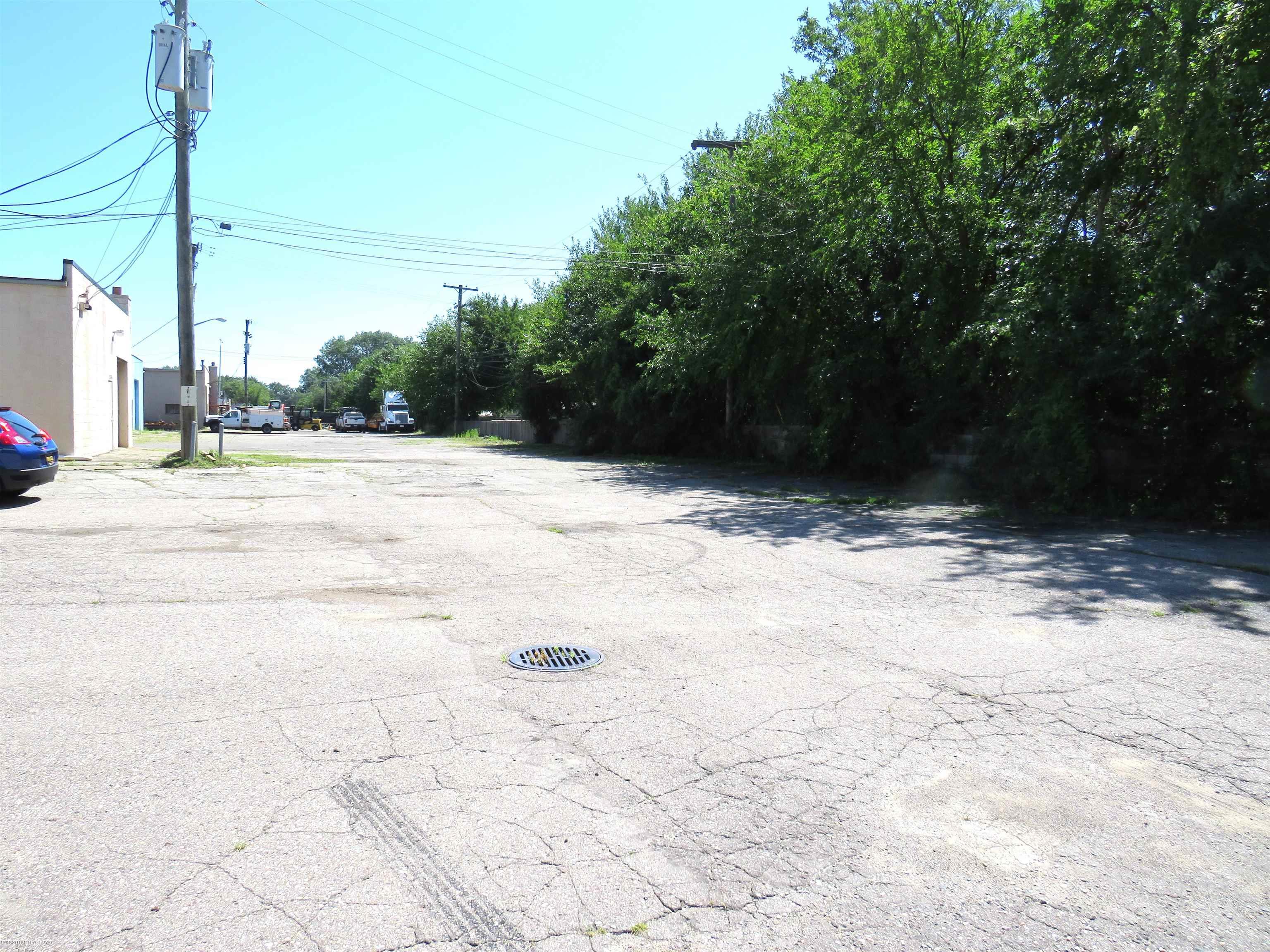 Warren, Michigan 48089, United States, ,Commercial,Pending,49007