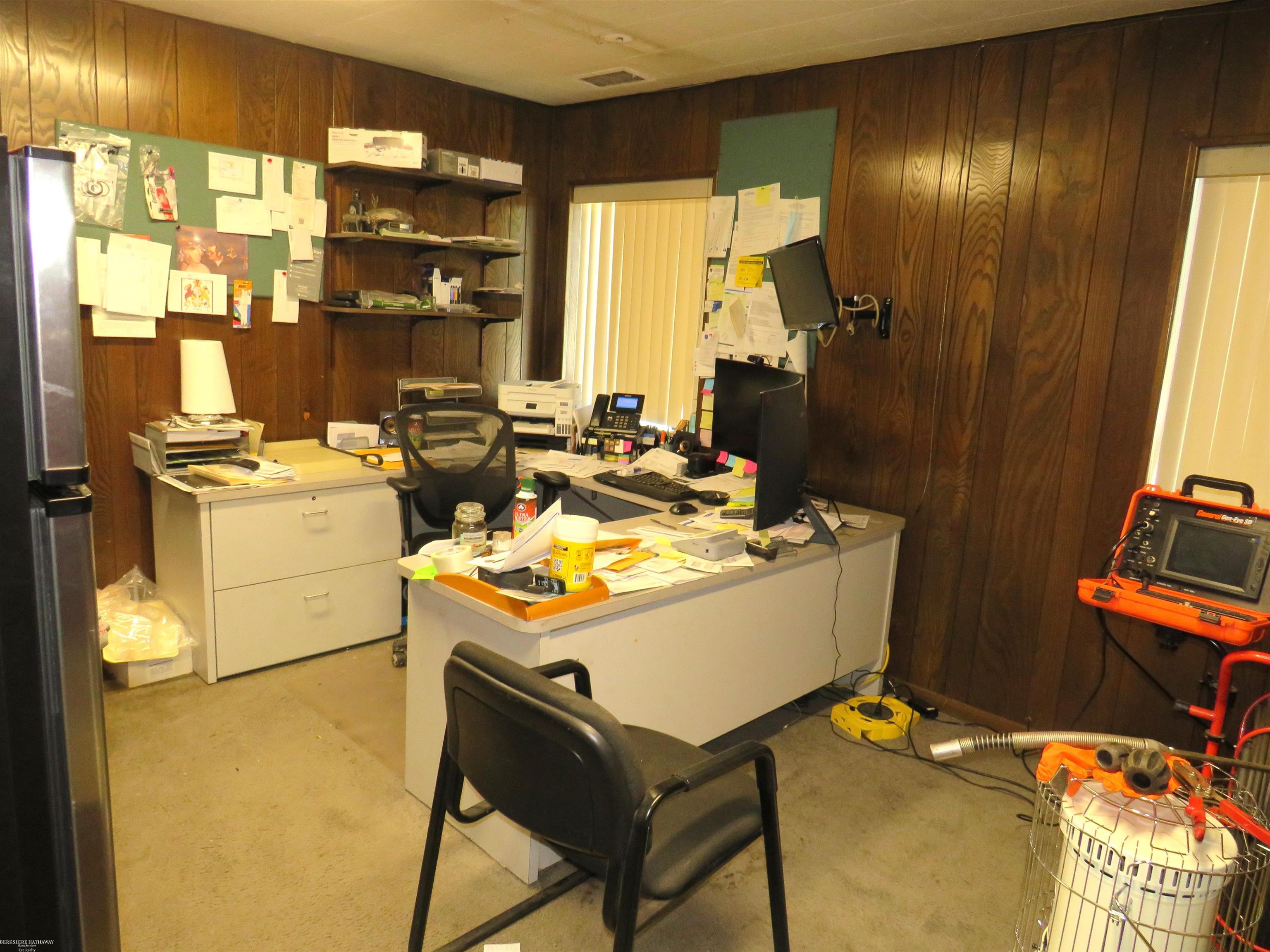 Warren, Michigan 48089, United States, ,Commercial,Pending,49007