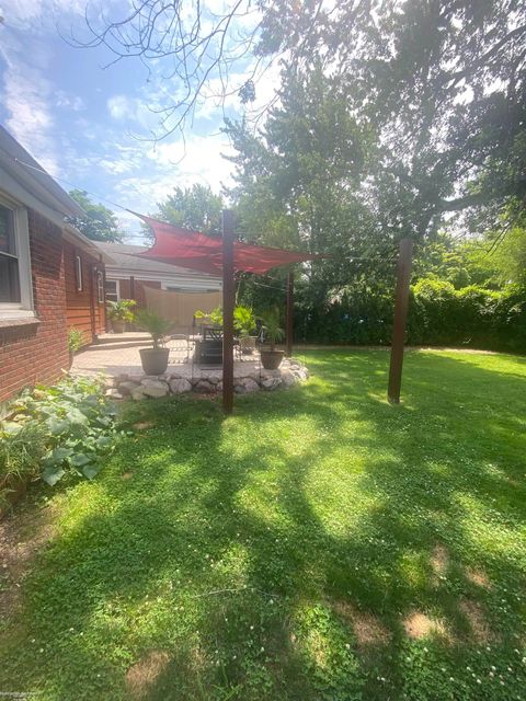 A home in Harper Woods