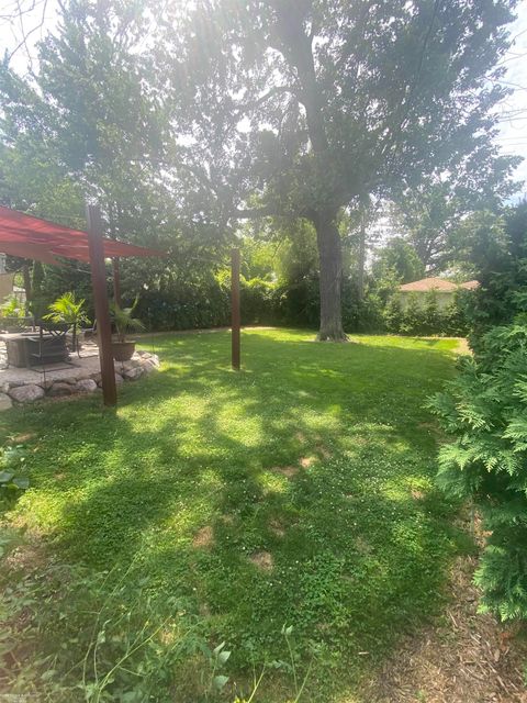 A home in Harper Woods