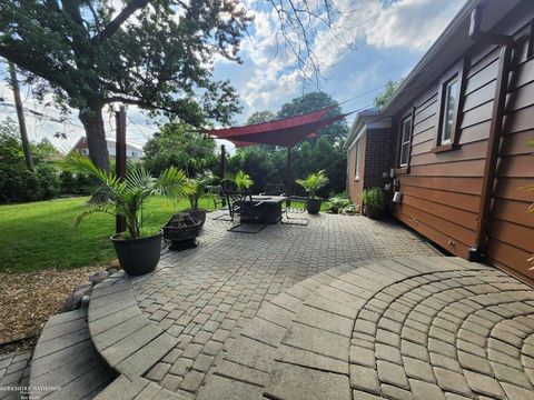 A home in Harper Woods