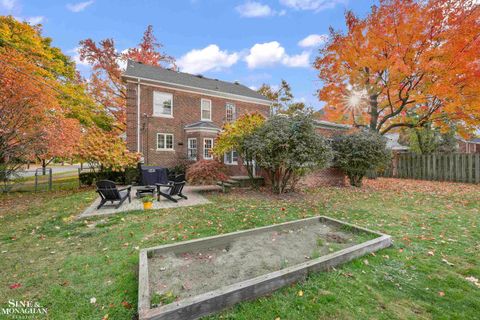 A home in Grosse Pointe Park