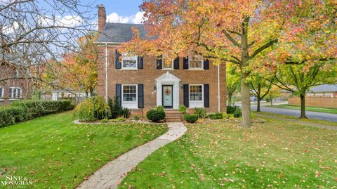 A home in Grosse Pointe Park