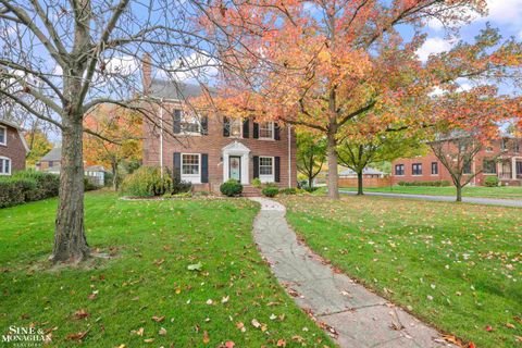 A home in Grosse Pointe Park