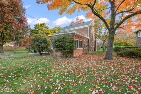 A home in Grosse Pointe Park