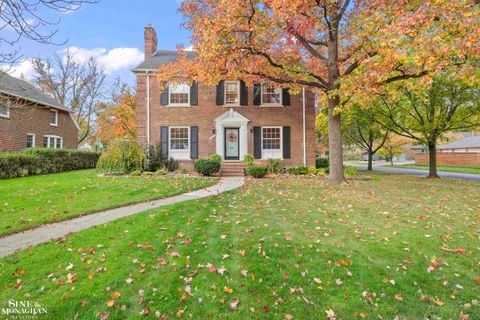 A home in Grosse Pointe Park