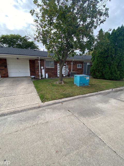 A home in Warren