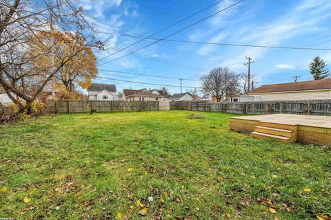 A home in Mount Clemens