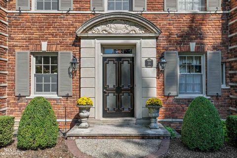 A home in Grosse Pointe Farms