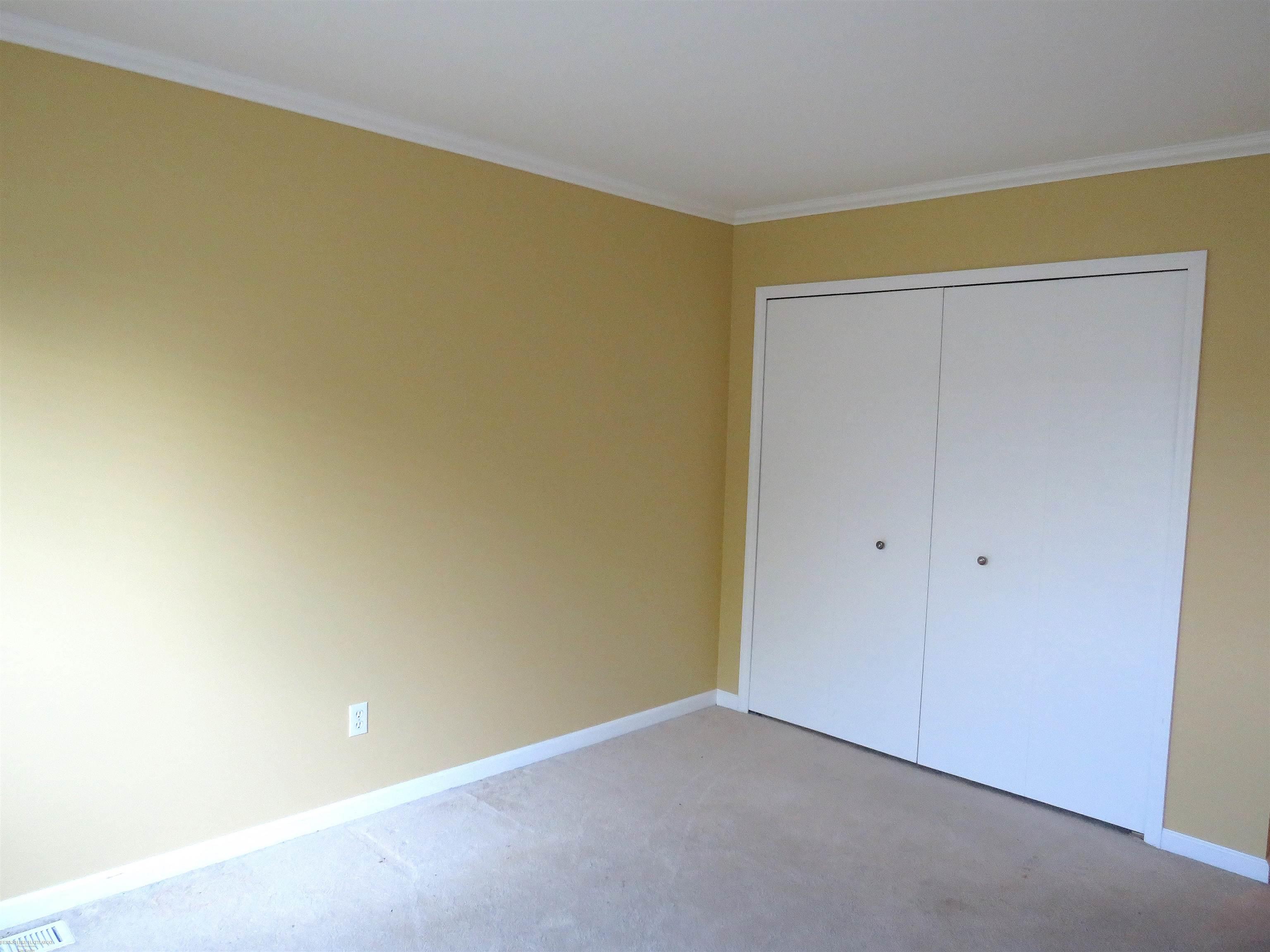 Washington Twp, Michigan 48094, United States, 2 Bedrooms Bedrooms, ,1 BathroomBathrooms,Residential,Active,158993