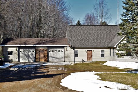 A home in Gladwin