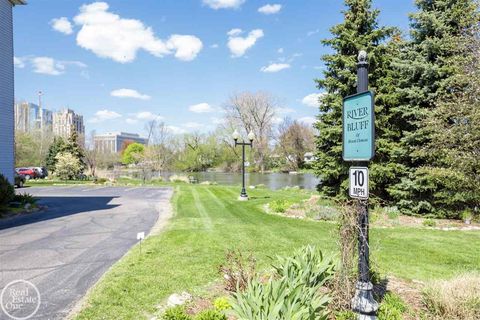 A home in Mount Clemens