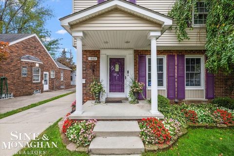 A home in Grosse Pointe Woods