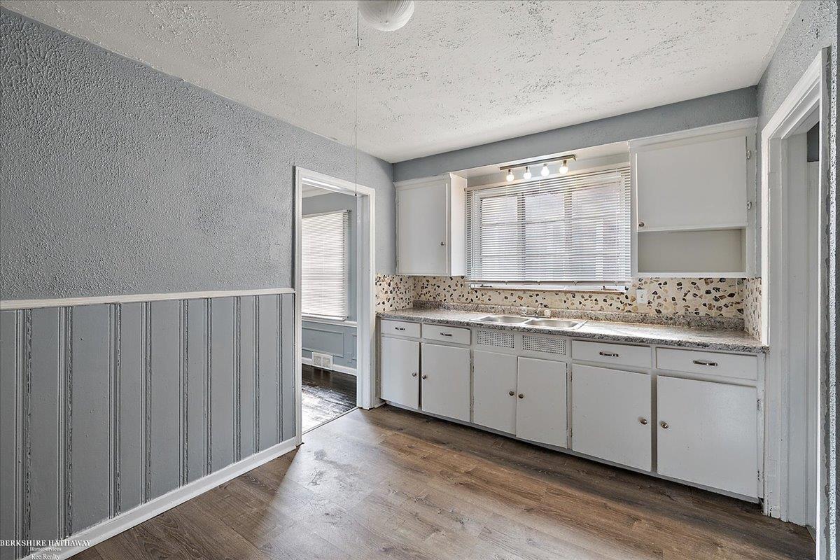 Detroit, Michigan 48224, United States, 3 Bedrooms Bedrooms, ,1 BathroomBathrooms,Residential,Pending,110699