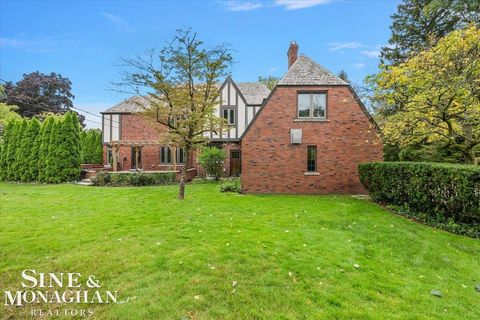 A home in Grosse Pointe Park