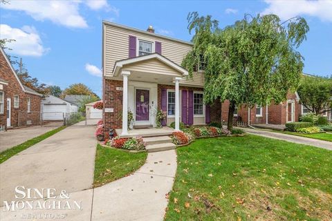 A home in Grosse Pointe Woods