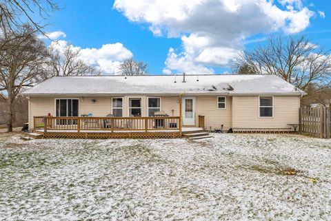 A home in Fort Gratiot