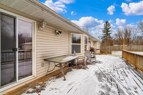 A home in Fort Gratiot