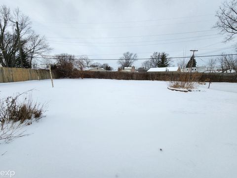 A home in Warren