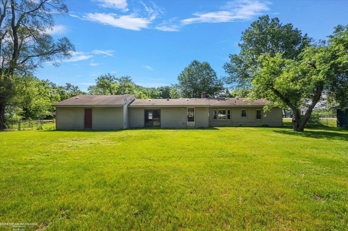 Wolverine Lake, Michigan 48390, United States, 3 Bedrooms Bedrooms, ,1 BathroomBathrooms,Residential,Active,149567