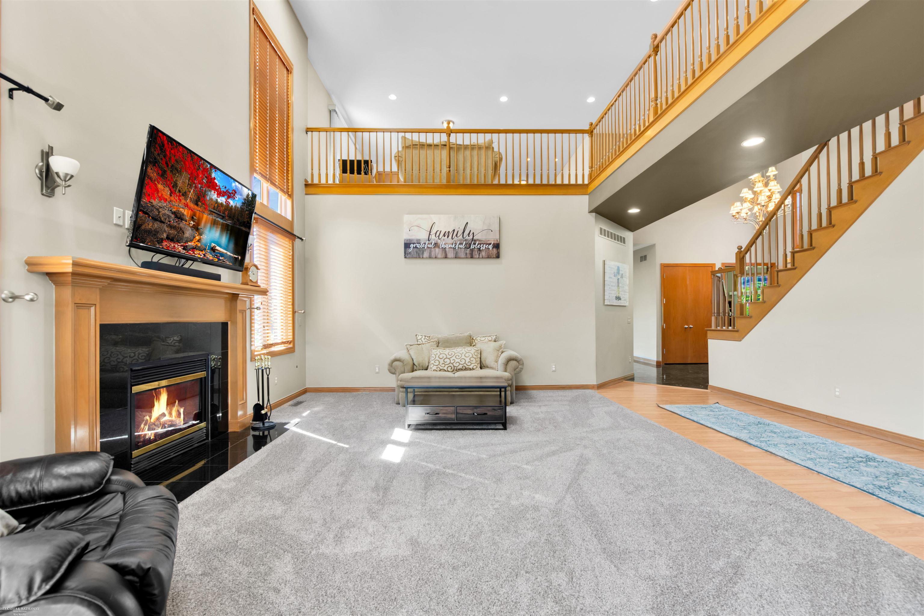 Washington Twp, Michigan 48095, United States, 4 Bedrooms Bedrooms, ,5 BathroomsBathrooms,Residential,Pending,137952