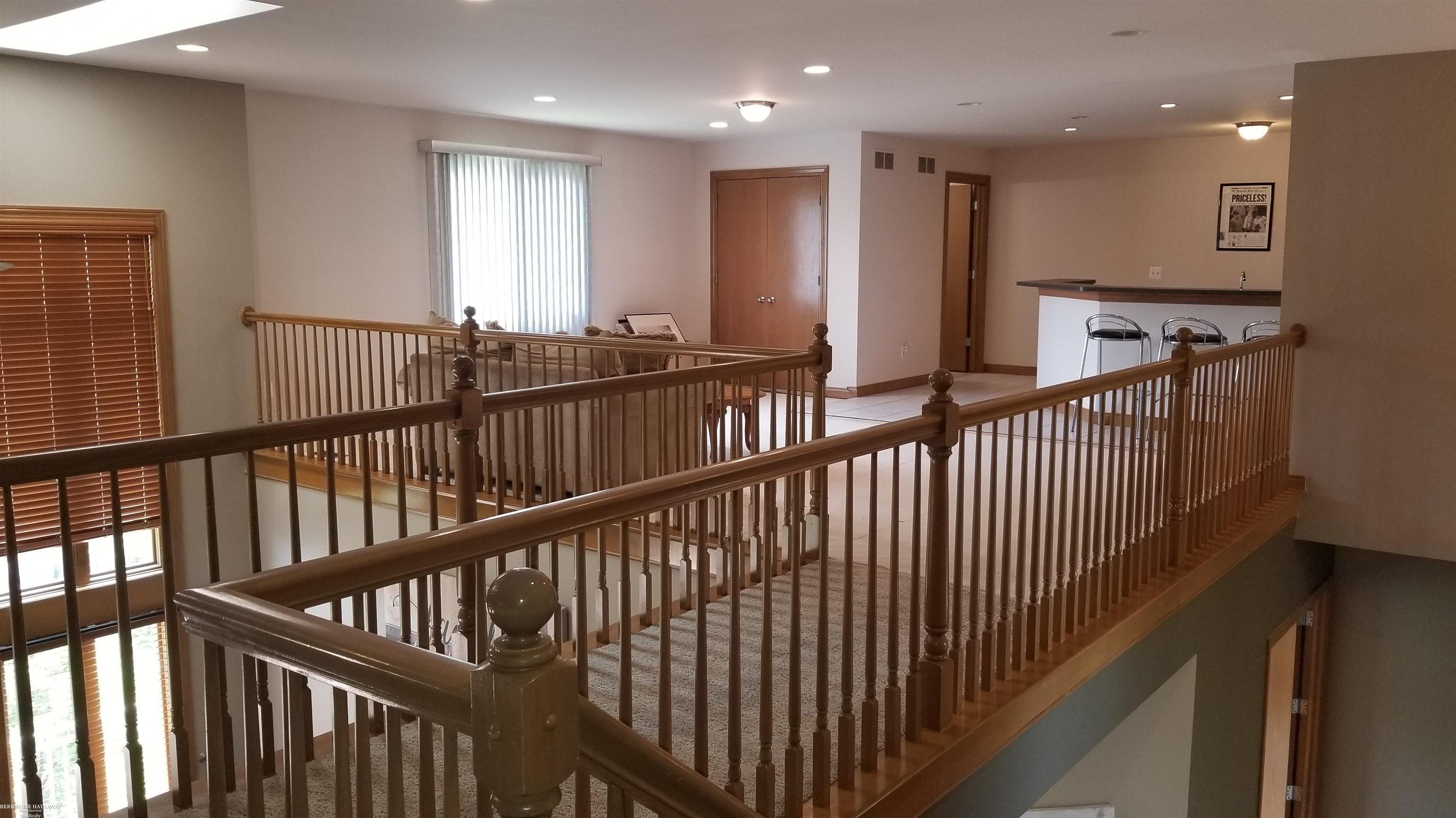 Washington Twp, Michigan 48095, United States, 4 Bedrooms Bedrooms, ,5 BathroomsBathrooms,Residential,Pending,137952
